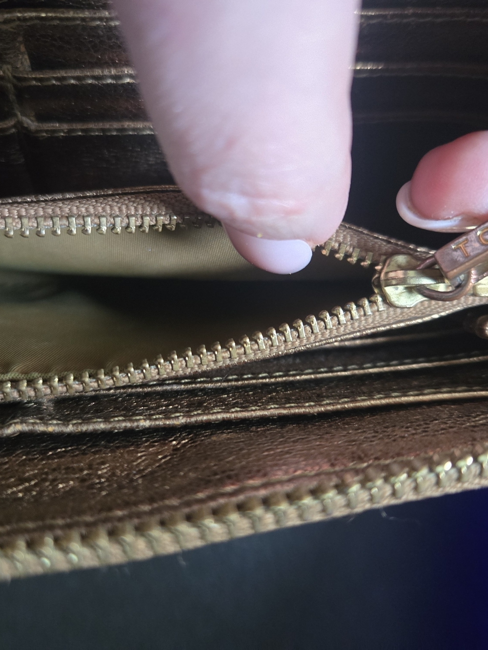 Tory Burch Metallic Gold Zip Around Wallet - Picture 8 of 11